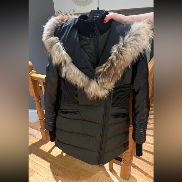 ARCTIC NORTH JACKET with real fur , in great condition, very warm for the winter - Picture 1 of 6